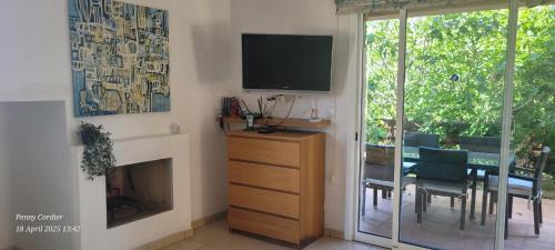 Argaka House | SpaciouSeaview Townhouse with Rooftop Lounge