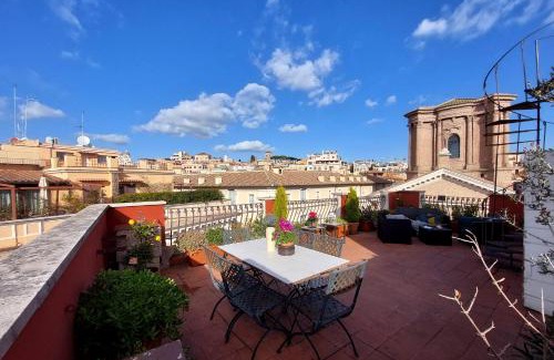 Rione III Colonna Apartment | Spagna Penthouse