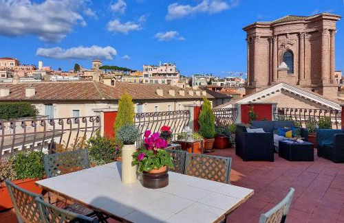 Rione III Colonna Apartment | Spagna Penthouse