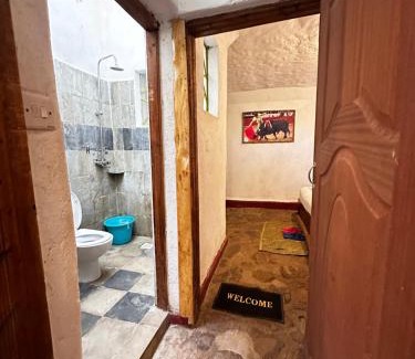 Kiserian Apartment | Spanish cave house