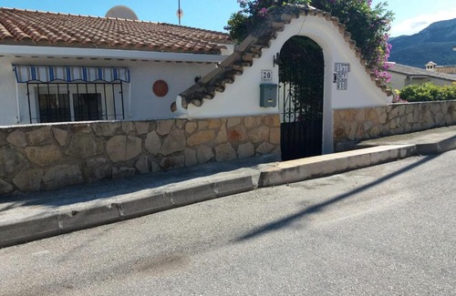 Alcalali Villa | Spanish villa in stunning location - Jalon Valley