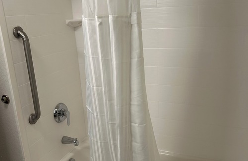 Dothan Hotel | Spark by Hilton Dothan