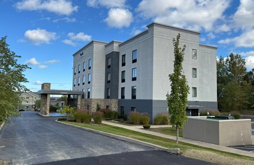 Erie Hotel | Spark by Hilton Erie