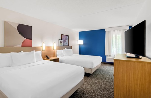Lexington Hotel | Spark by Hilton Lexington