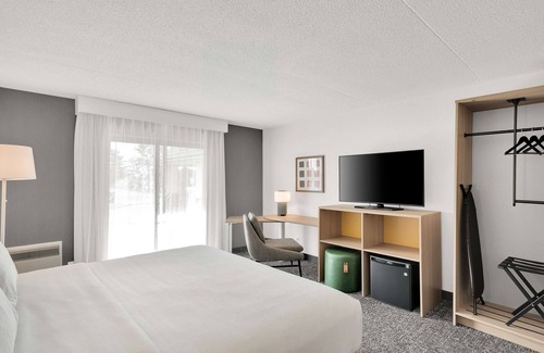 Markham Hotel | Spark by Hilton Toronto Markham