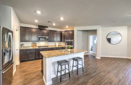 Henderson House | Sparkling 1-Story Pool & Spa in Inspirada!