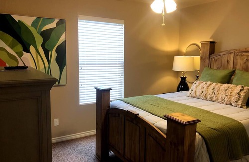 Odessa House | Sparkling clean 3 bedroom townhome