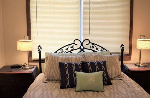 Livingston Apartment | Sparkly Clean - Private - Pets.. -See Our Video-Bison Trail- Livingston, Montana