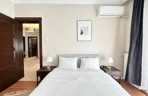 Gumussuyu Mahallesi Apartment | Spatious Modern Apartment 4BR, 4ACs, 3 min walk from Taksim