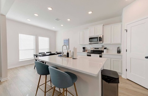 Troy House | Specious 4 Bedroom Home in Troy