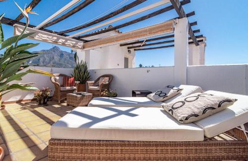 Marbella Apartment | Spectacular 2 bedroom Penthouse in best location in Nueva Andalucia