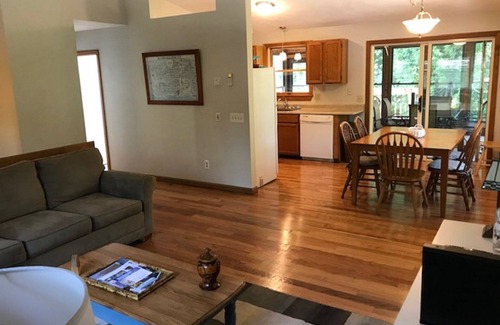 Bonnet Shores House | Spectacular 4BR/2 BA Bonnet Shores Beach Home W/Beach Access