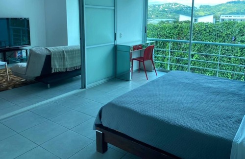 Santa Ana Apartment | Spectacular Apartment in the heart of Santa Ana!