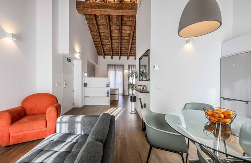 La Roqueta Apartment | Spectacular renovated studio penthouse
