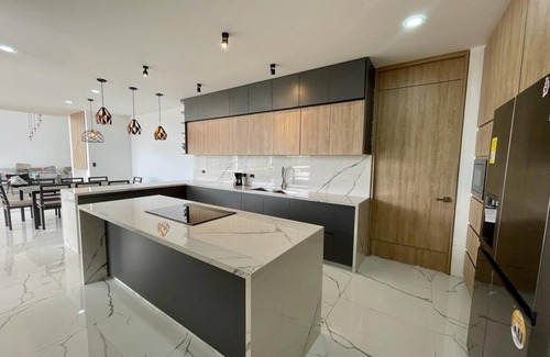 Villavicencio House | SPECTACULAR FARM WITH PRIVATE SWIMMING POOL IN VILLAVICENCIO - META - COL