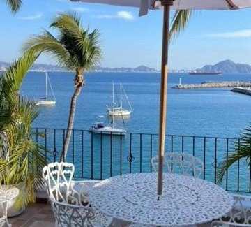 Las Hadas Apartment | Spectacular Hadas Sunset and Ocean view
