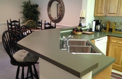 Maggie Valley Condo | SPECTACULAR MOUNTAIN AND GOLF COURSE VIEWS. BEAUTIFUL UNIT ON TOP FLOOR.