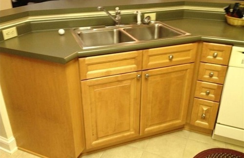 Maggie Valley Condo | SPECTACULAR MOUNTAIN AND GOLF COURSE VIEWS. BEAUTIFUL UNIT ON TOP FLOOR.