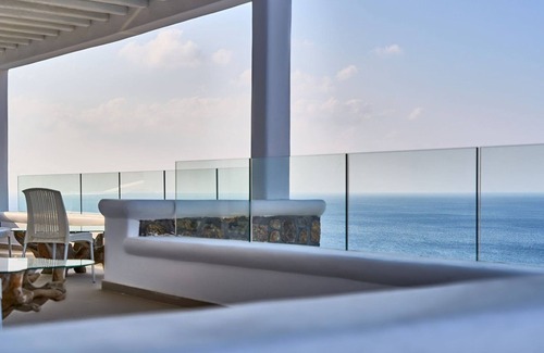 Elia Villa | Spectacular Mykonos Suite | Villa Luxor | 5 Bedrooms | Private Pool and Outdoor.
