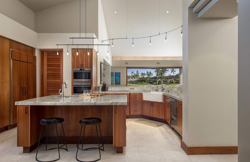 Kaupulehu House | Spectacular Ocean and Golf Course Views ! Luxury Home with Separate Guest House * 2 Golf Carts*