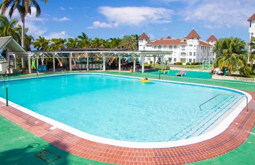 Montego Bay Apartment | Spectacular Ocean View Studio Apt