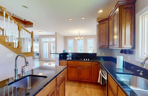 Rehoboth by the Sea House | Spectacular pet friendly house walk to beach w/ocean views, private pool