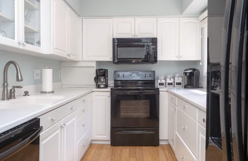 Seabrook Island House | Spectacular, updated 3 BR/2BA cottage with amazing golf course views!