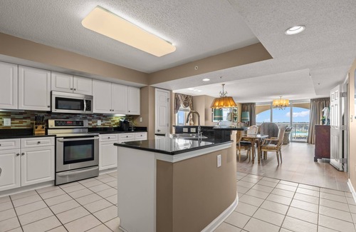North Myrtle Beach Villa | Spectacular 3BD Corner Unit - Waterway Views - Large Square Footage