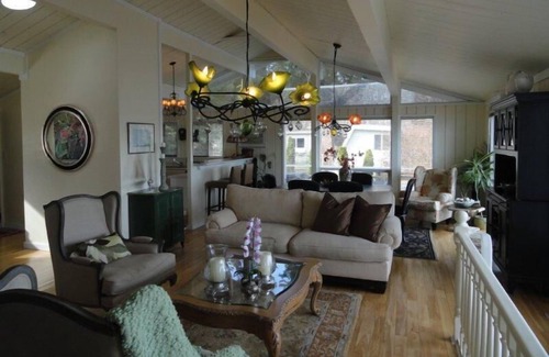 Regional District of Nanaimo House | Spectacular View Ocean Beach House With Water Access, Near Golf Course, Marina