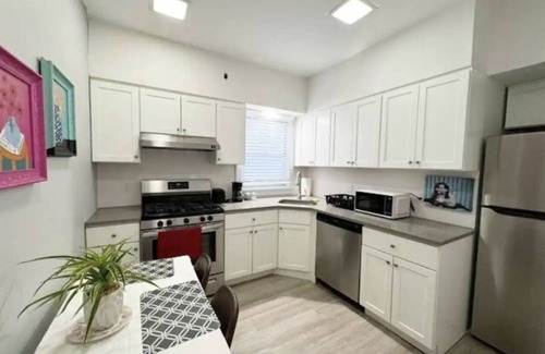 Weehawken Apartment | Spectacular views of NYC 6 br 2.5 ba double apartment
