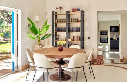Almancil House | Spectacular Villa in Quinta do Lago - Private Pool, BBQ & 5-Star Concierge