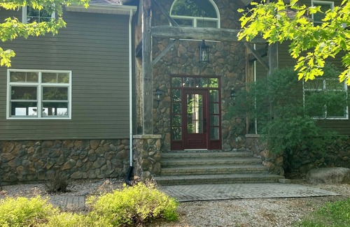 Nipissing House | Spectacular Waterfront Escape: Experience Timber Frame Tranquility