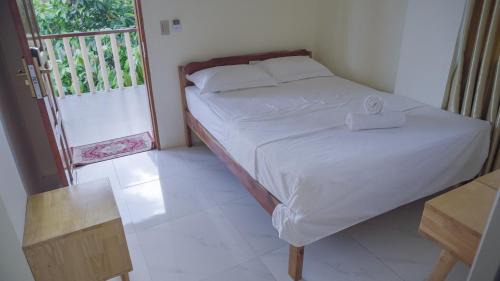 Basdiot Hotel | Speed 8 Inn Moalboal