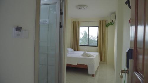 Basdiot Hotel | Speed 8 Inn Moalboal