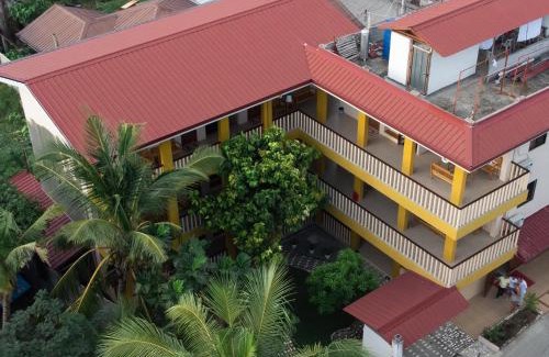 Basdiot Hotel | Speed 8 Inn Moalboal
