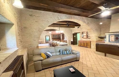 Limiti Villa | Spello By The Pool - Sleeps 11, Italy - Large private pool - Aircon - Wifi