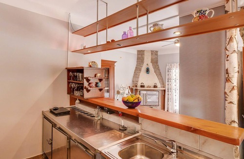 Artatore House | Spend a great vacation in this beautiful vacation home in 1st row to the pebble beach in the bay of