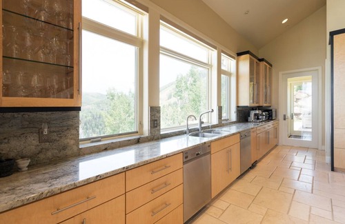 Park City House | Spend Summer at Park City! Airy, Contemporary Chalet, Breathtaking Views and Game Room