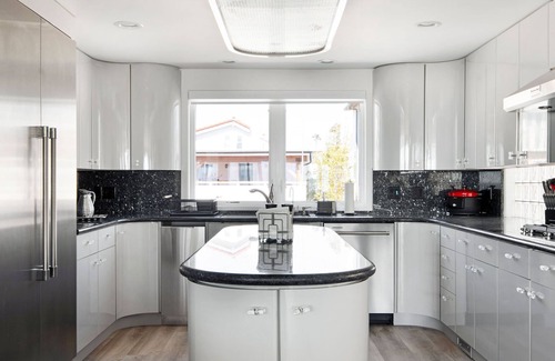Hollywood Beach House | Spend the Holidays with us at Crystal Palace a Luxury Coastline Home!