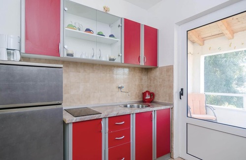 Zuljana Apartment | Spend your vacation in Zuljana in these functionally furnished apartments.