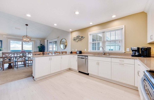 Colington House | Spendlove Oceanfront/Ships Watch, Duck NC