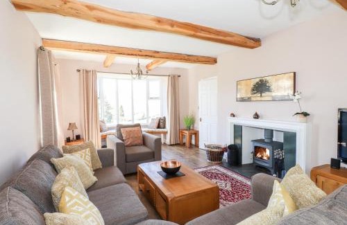 Ambleside House | Spindle Coppice