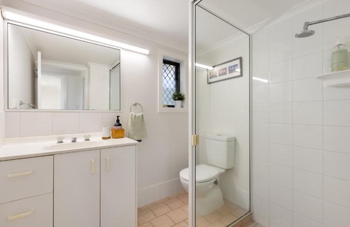 Yamba Apartment | Spindrift Lowerdeck BEACH FRONT location! Wifi+