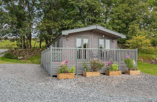 Windermere Cabin | Spinney Lodge - a holiday lodge that sleeps 2 with an en-suite