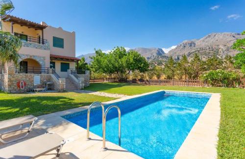 Fragkokastello Villa | Spiros Beach Villa