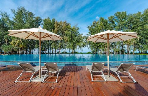 Mai Khao Resort | Splash Beach Resort Phuket Family-Friendly Water Park Resort Near Phuket Airport