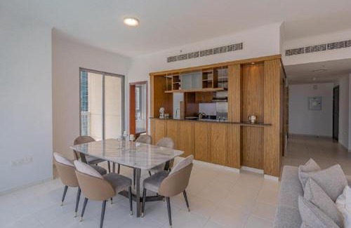 Downtown Dubai Apartment | Splendid Apartments with Burj Khalifa and Fountain View