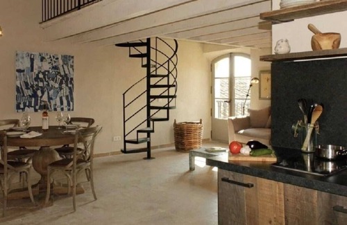 Robion Apartment | Splendid duplex in Provence, in the middle of vineyards