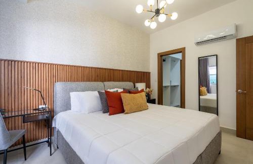Ensanche Quisqueya House | Splendid-KingBed-3BR-Pool-AC-Modern-WiFi-Yellowkey