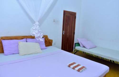 Udawalawa House | splendid lake view safari lodge